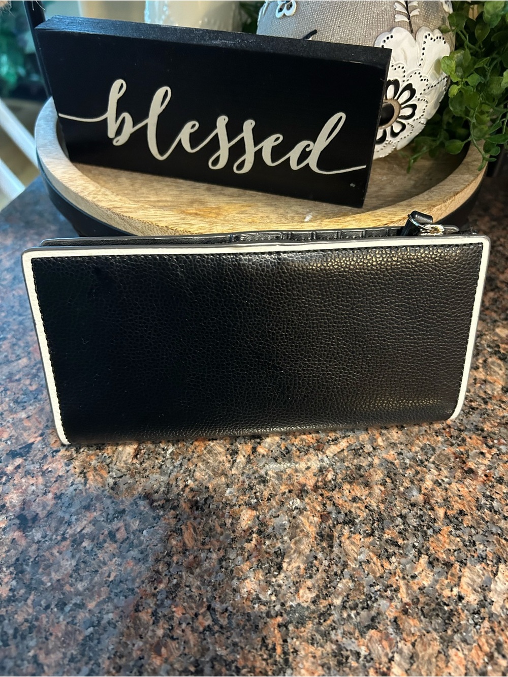 Kate Spade Patterson Drive Painted Edge Wallet - Picture 4 of 12